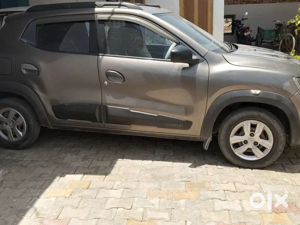 Mahindra Renault Logan 2016