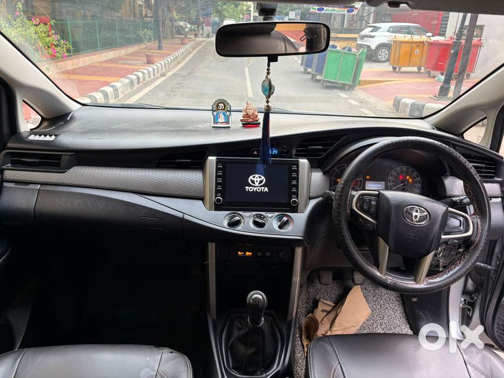 Toyota Innova Crysta 2.4 G Mt, 2023, Diesel