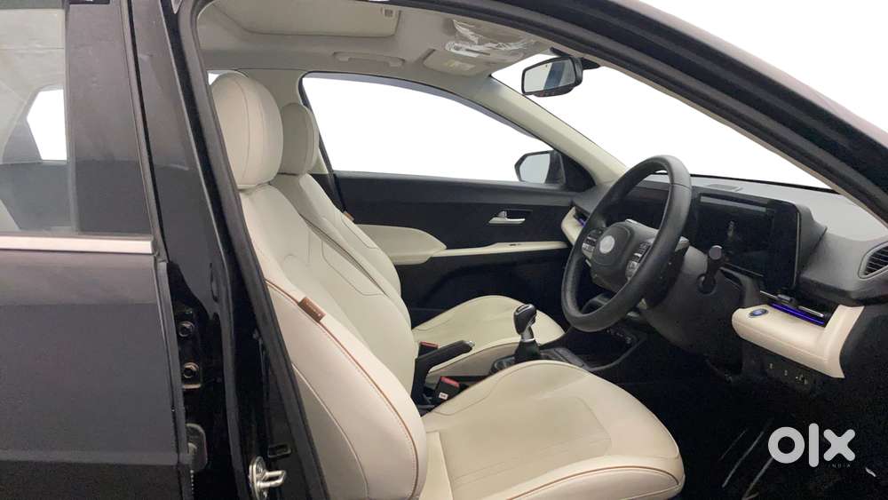 Hyundai Verna 1.5 Sx (o) Petrol Mt, 2024, Petrol