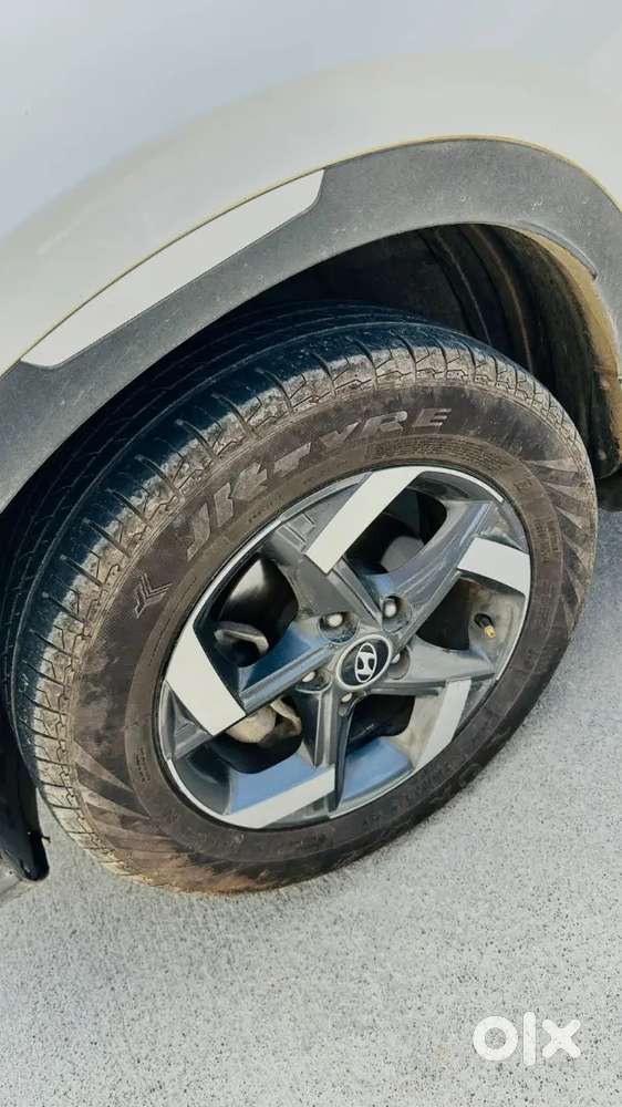 Hyundai Venue 2020 Petrol Well Maintained