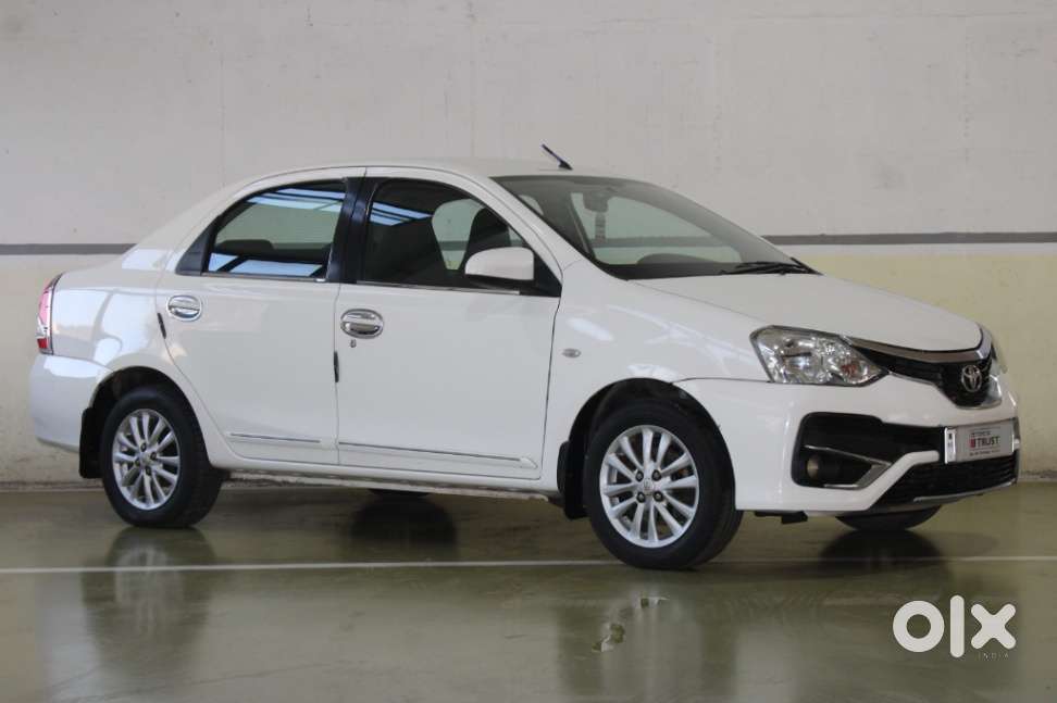 Toyota Etios 2010-2012 G, 2011, Petrol