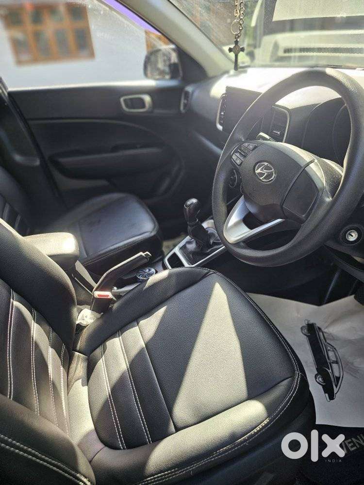 Hyundai Venue S 1.2 Petrol, 2021, Petrol