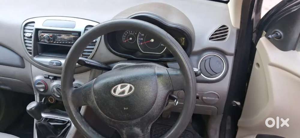 Hyundai I10 2011,carbon Grey,hatch Back