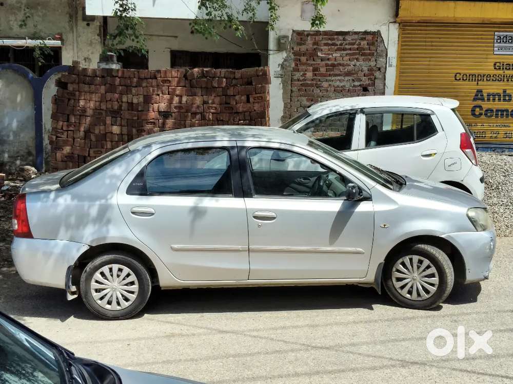 Toyota Etios 2011 Petrol Well Maintained