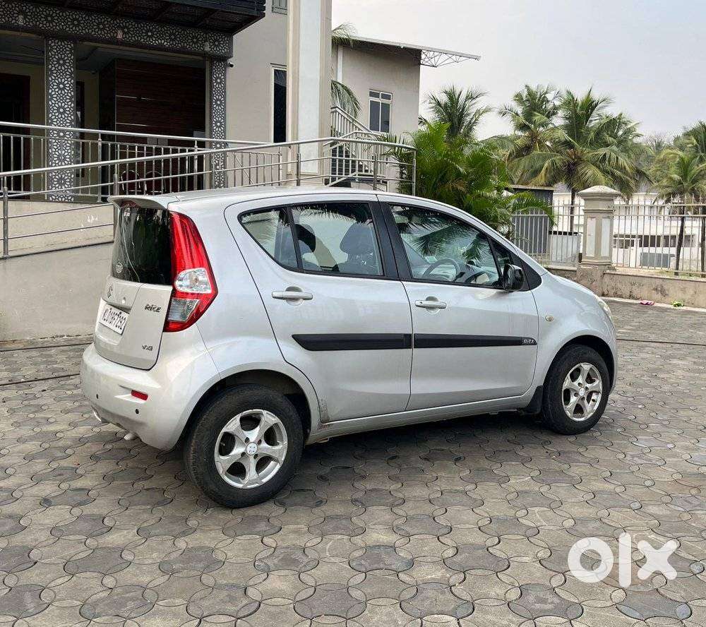 Maruti Suzuki Ritz Vxi, 2012, Petrol