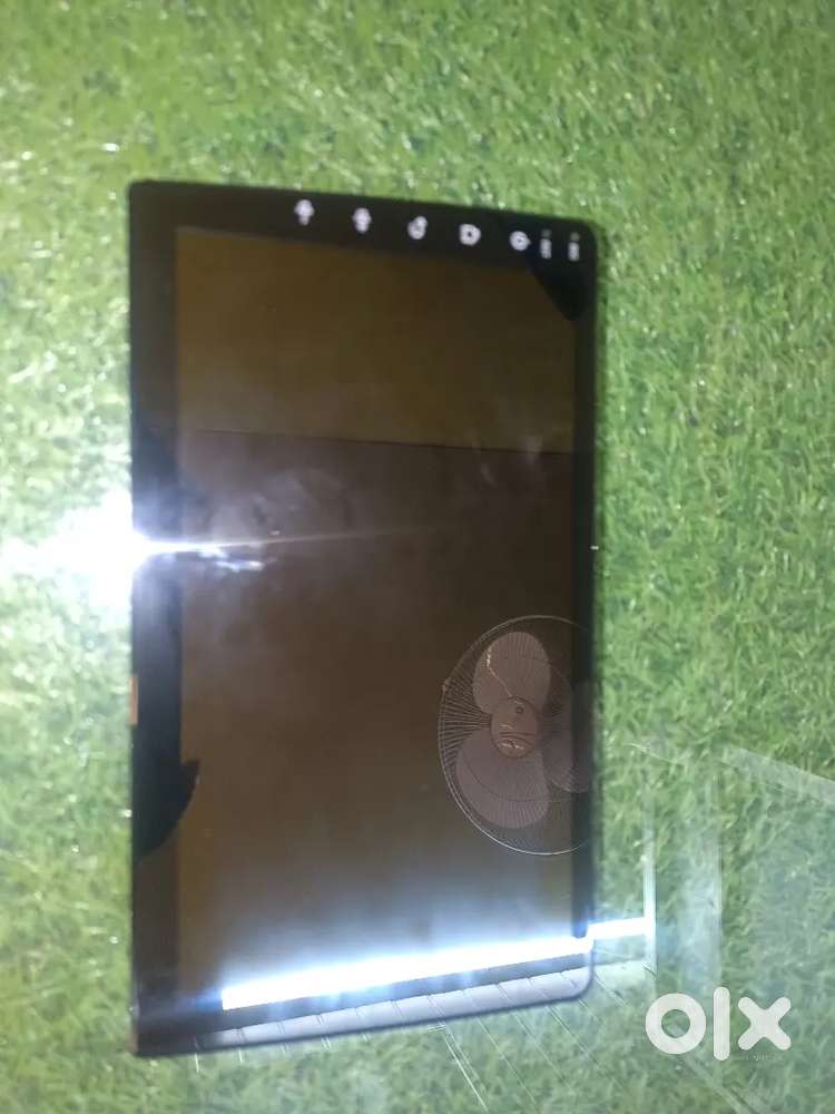 Autovynk 9 Inch Android + Apple
Car Play brand new unused