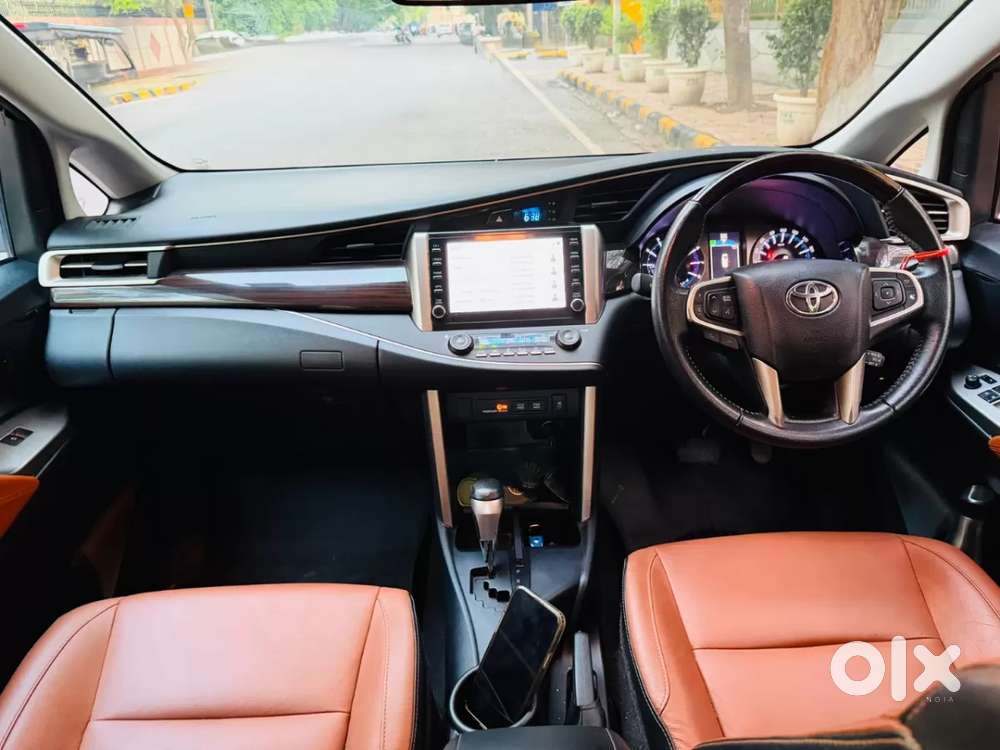 Toyota Innova Crysta [2020-ongoing] 2.7 Zx At 7 Str, 2022, Petrol