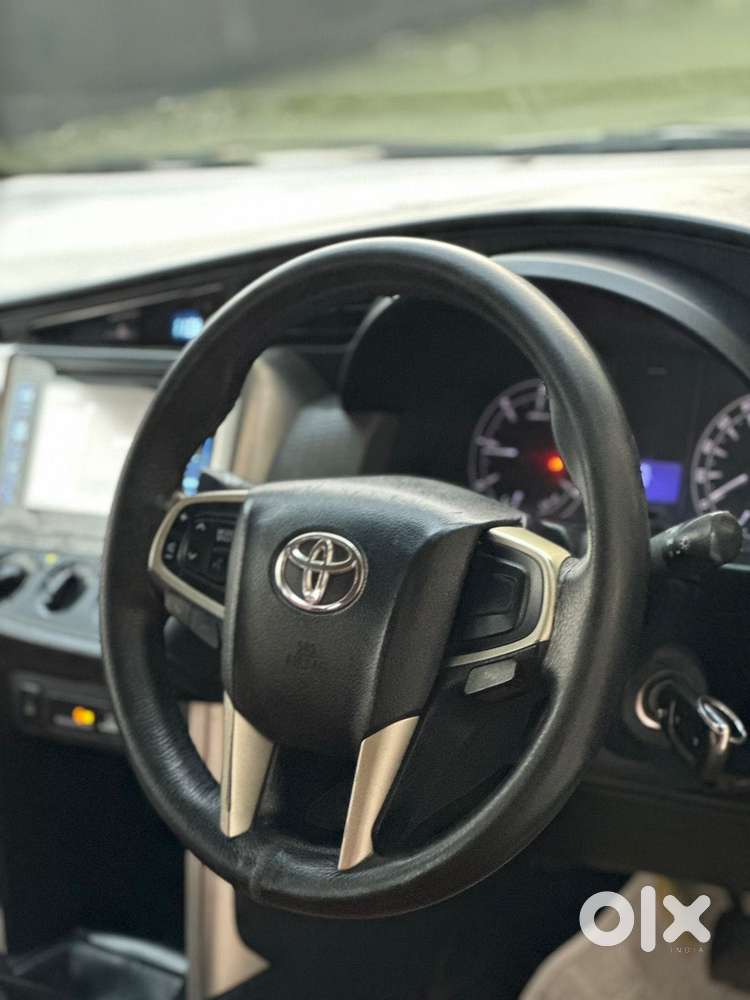 Toyota Innova Crysta 2.4 G Mt 8s, 2019, Diesel