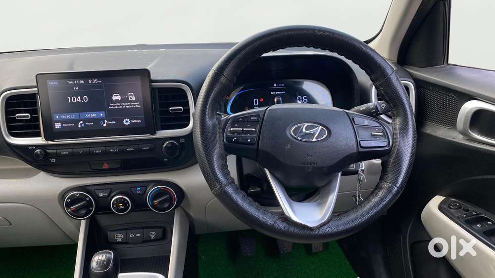 Hyundai Venue [2022-ongoing] 1.2 S, 2023, Petrol