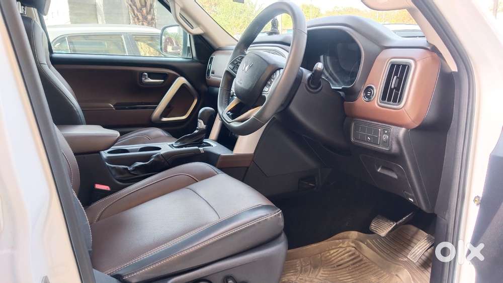 Mahindra Scorpio-n 2.0 Z8 Petrol At 7 Str, 2023, Petrol