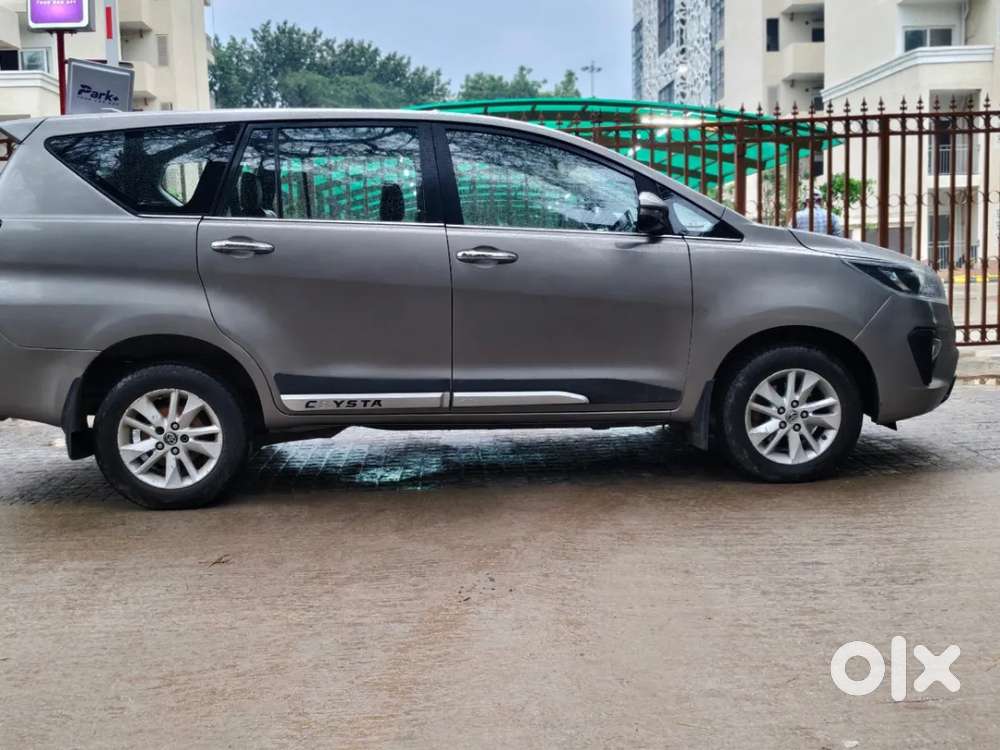 Toyota Innova Crysta 2.4 V 7 Str, 2017, Diesel