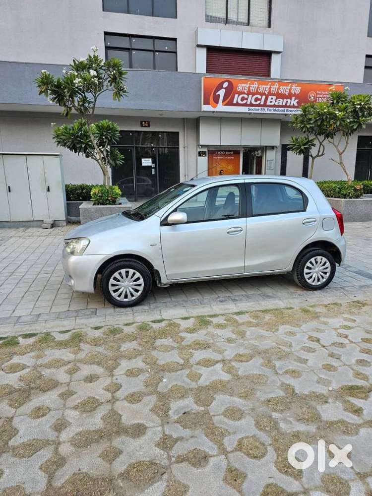 Toyota Etios Liva 2011-2012 G, 2011, Petrol