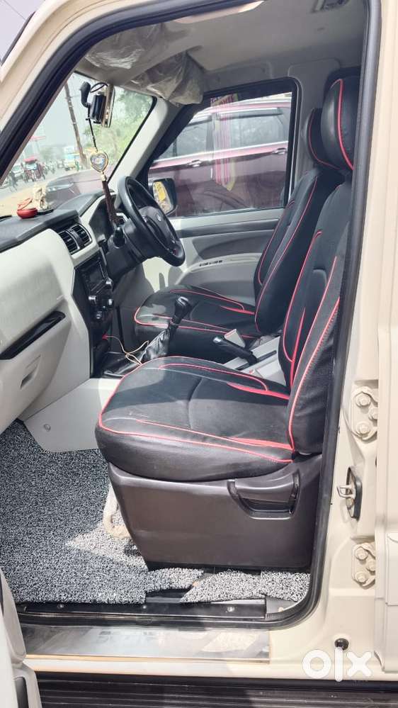 Mahindra Scorpio S6 Plus, 2016