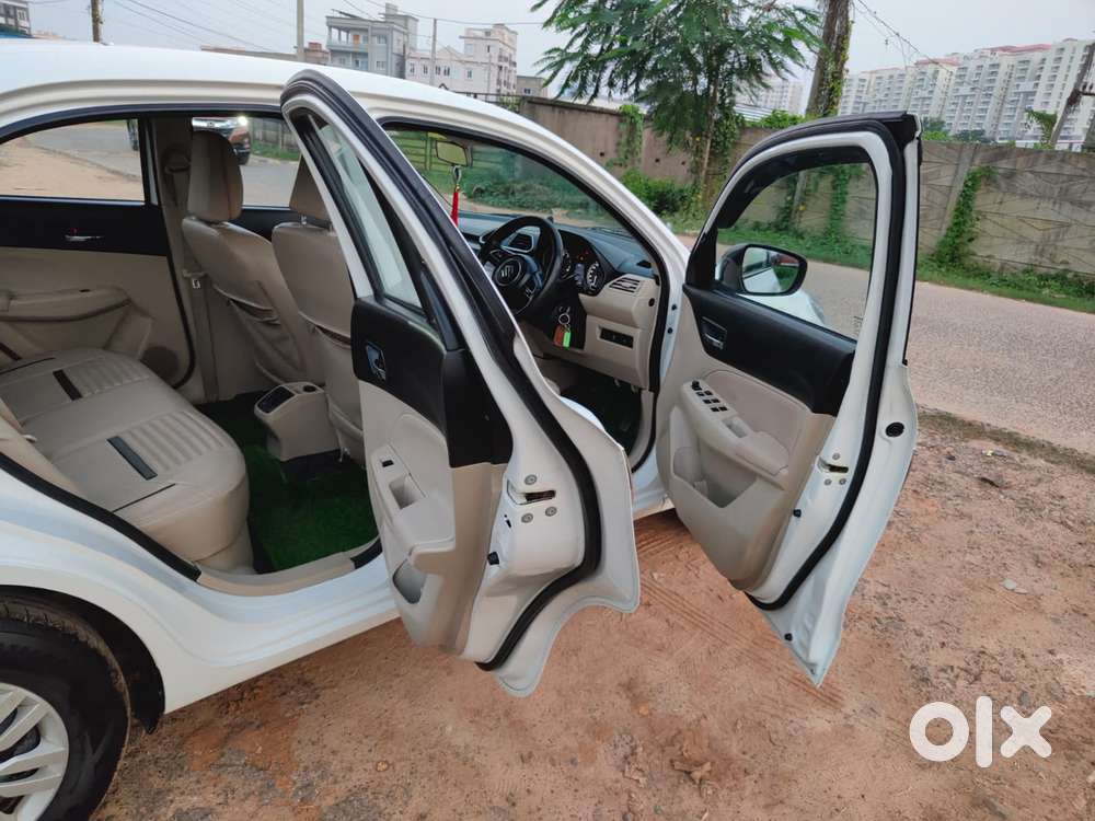 Maruti Suzuki Dzire 1.2 Vxi, 2022, Petrol