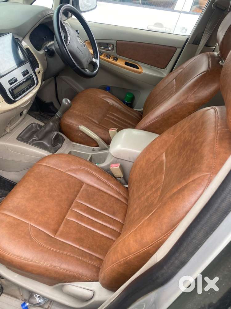 Toyota Innova Diesel 2011