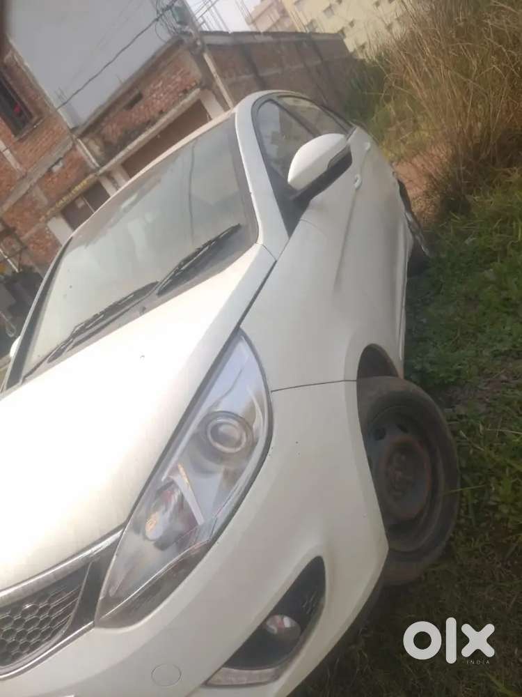 Tata Zest 1.2 Revotron 2020