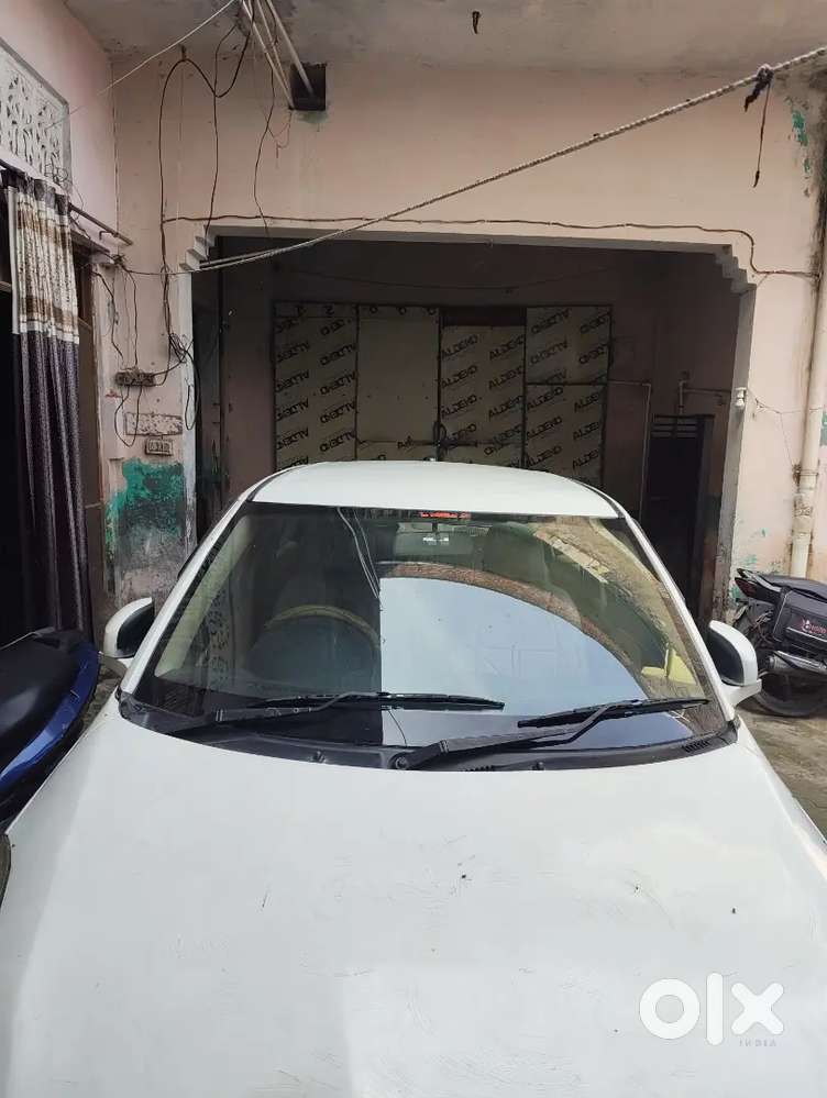 Maruti Suzuki Dzire 2015