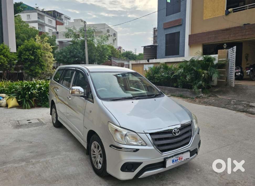 Toyota Innova 2.5 G (diesel) 7 Seater Bs Iv, 2014, Diesel