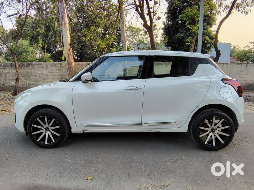 Maruti Suzuki Swift 1.3 Zxi, 2024, Petrol