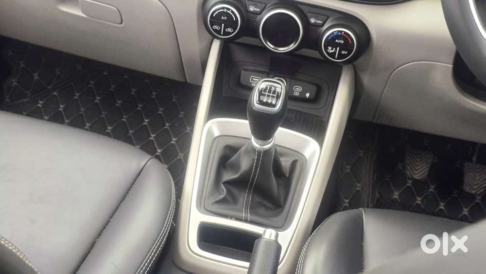 Hyundai Venue Sx Mt, 2023, Diesel