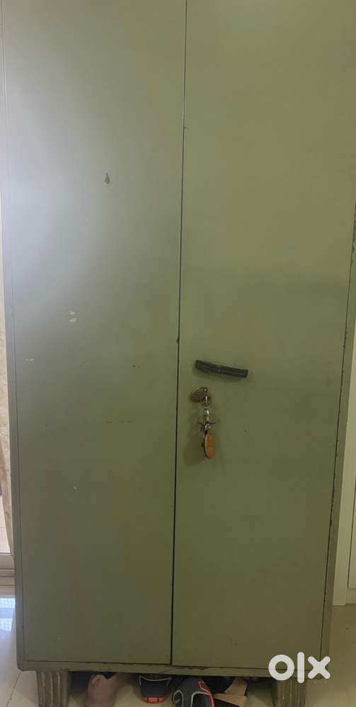 Godrej Almirah - Buy & Sell Used Beds & Wardrobes in Paryatan Vihar | OLX