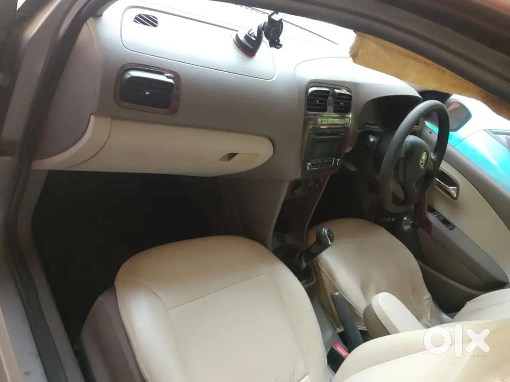 Skoda Rapid Ambition Diesel 2013