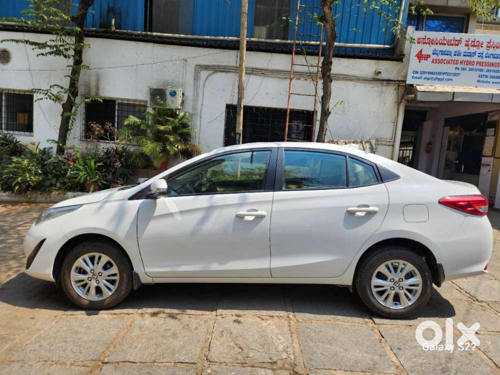 Toyota Yaris G Cvt, 2020, Petrol