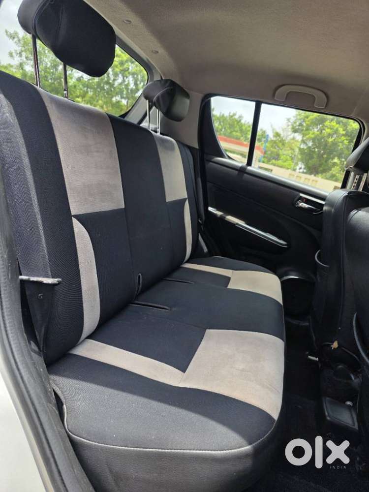 Maruti Suzuki Swift Vxi Optional, 2013, Petrol