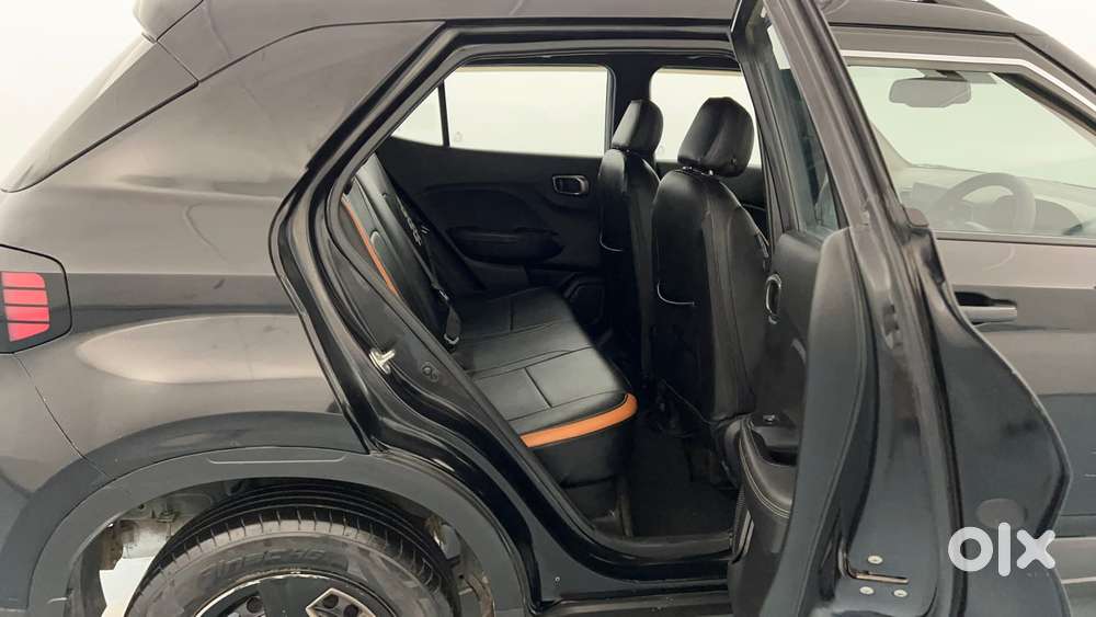 Hyundai Venue Sx Knight Edition Mt, 2023, Petrol