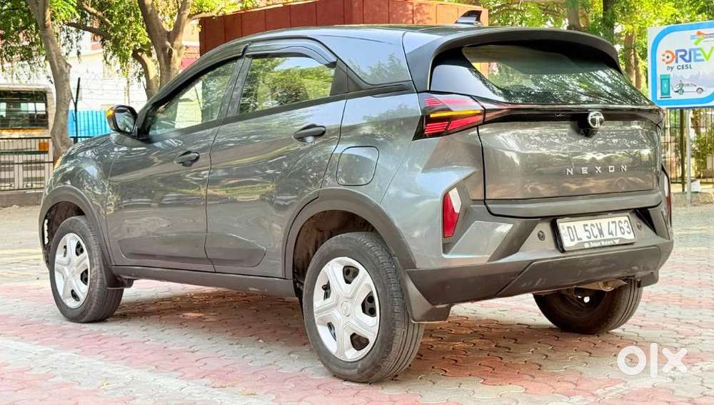 Tata Nexon Smart Plus S 1.2 Revotron Petrol 5 Mt, 2024, Petrol