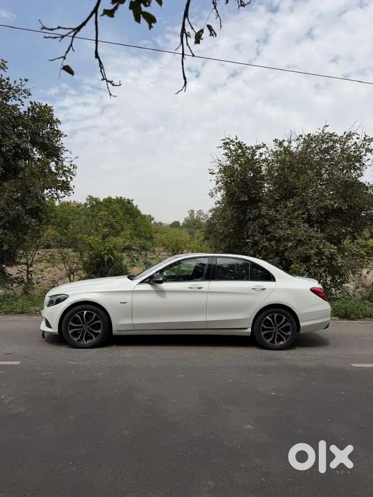 Mercedes-benz C-class 2018 Diesel 49000 Km Driven