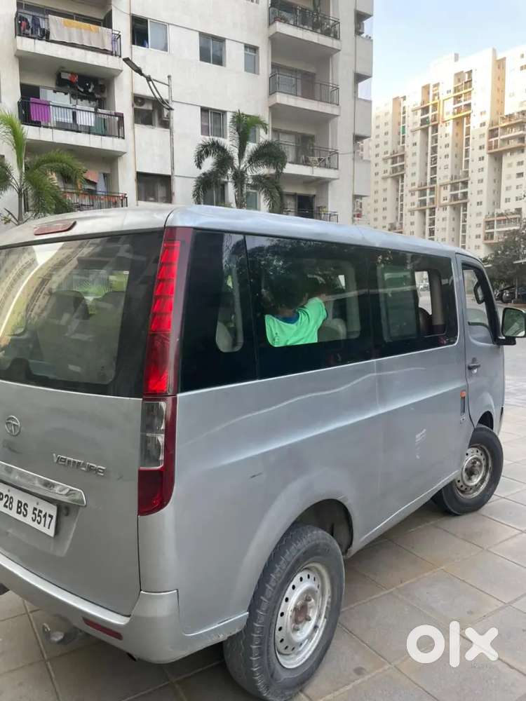 Tata Venture Van