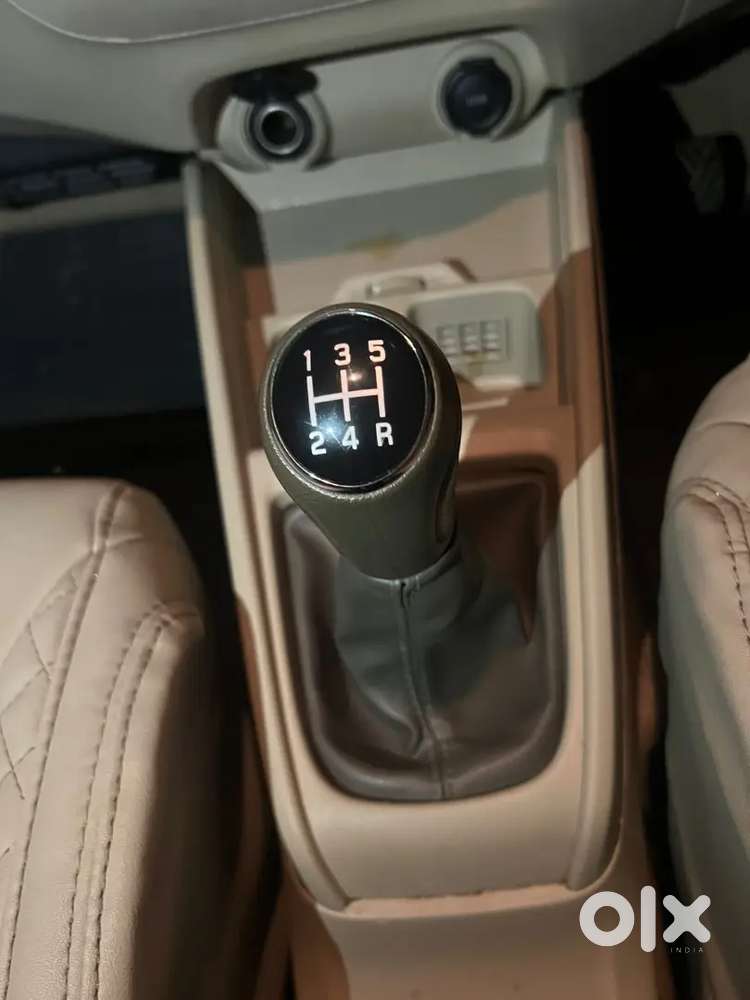 Maruti Suzuki Ertiga Zxi 2022 Petrol Manual