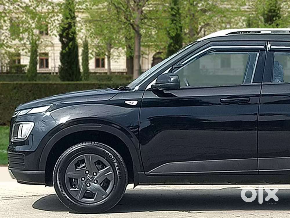 Hyundai Venue S 1.2 Petrol, 2025, Petrol