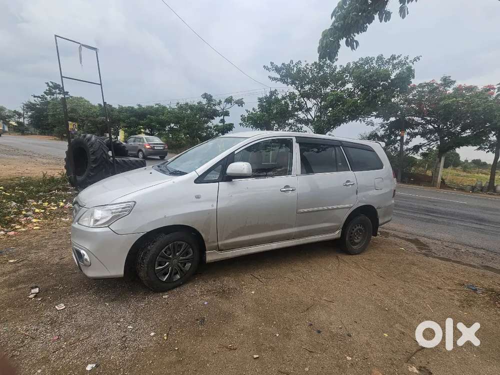 Toyota Innova G4 2012 3rd Owner