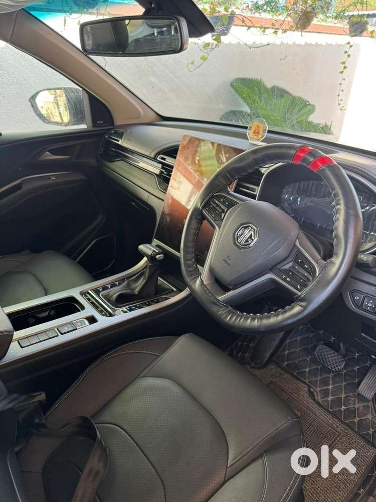 Mg Hector Black Storm