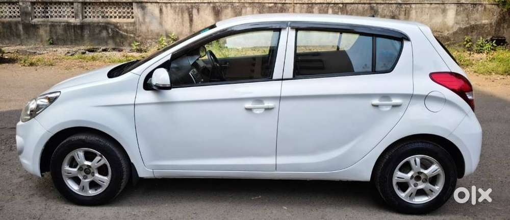 Hyundai I20 Sportz 1.2 Bs-iv, 2010, Petrol