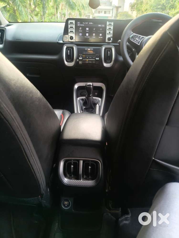 Kia Sonet 2021 Petrol
