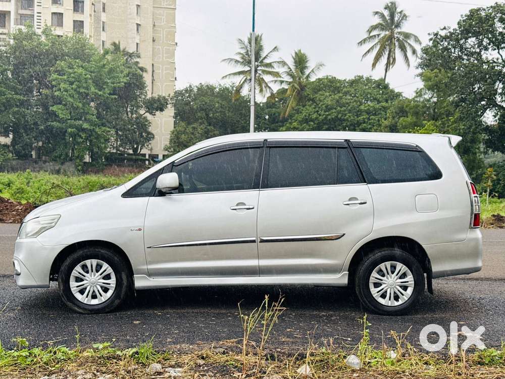 Toyota Innova 2012-2013 2.5 E Diesel Ms 7-seater, 2011, Diesel