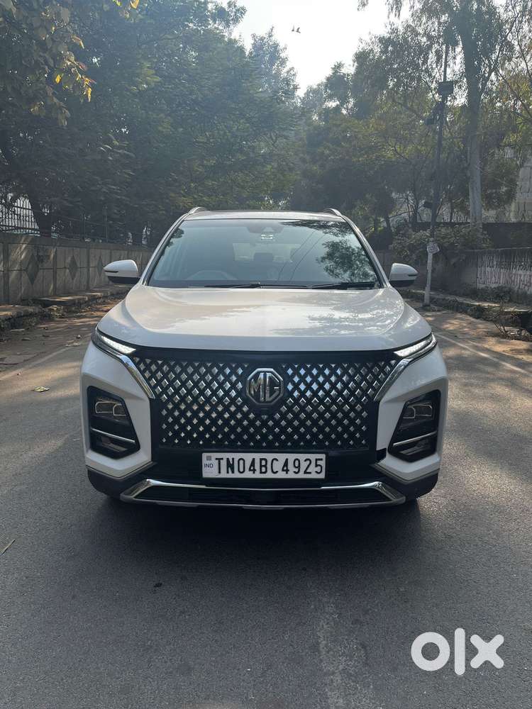 Mg Hector Plus Savvy Pro 1.5 Turbo Petrol Cvt 7 Str Dual Tone, 2023,..