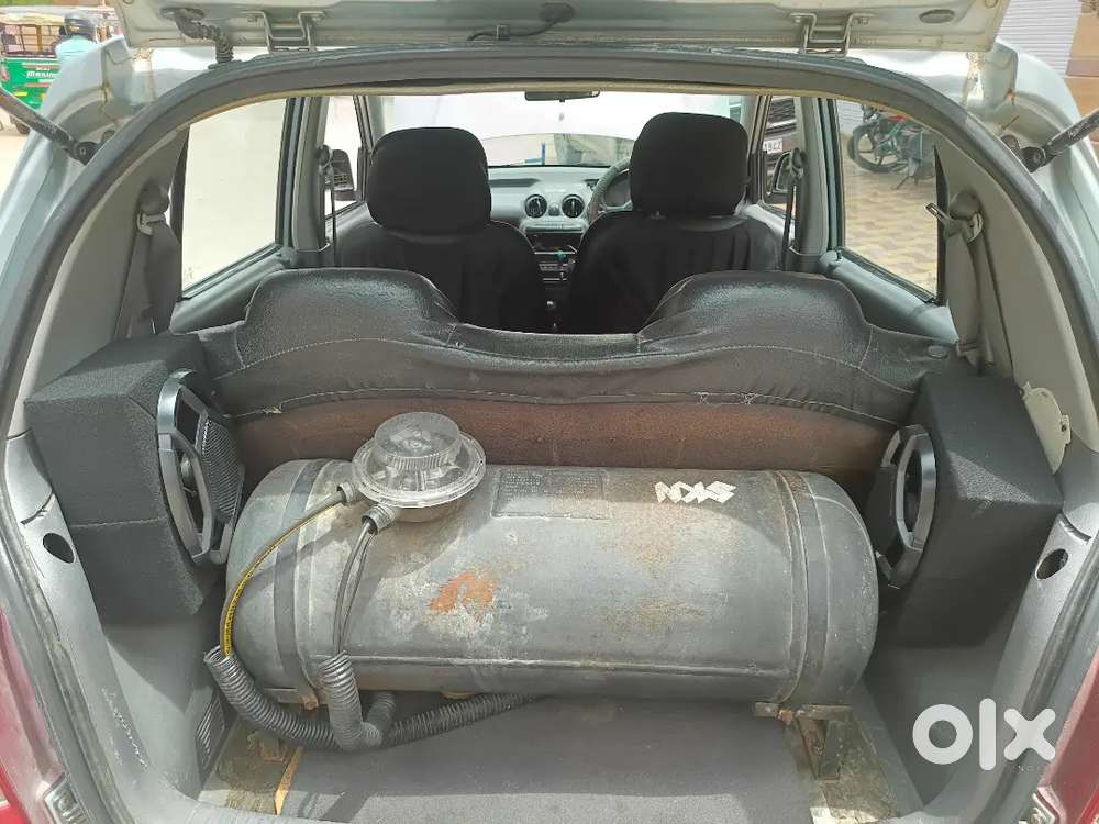 Ye Car Petrol Or Lpg Dono Warking H Or Sound System H