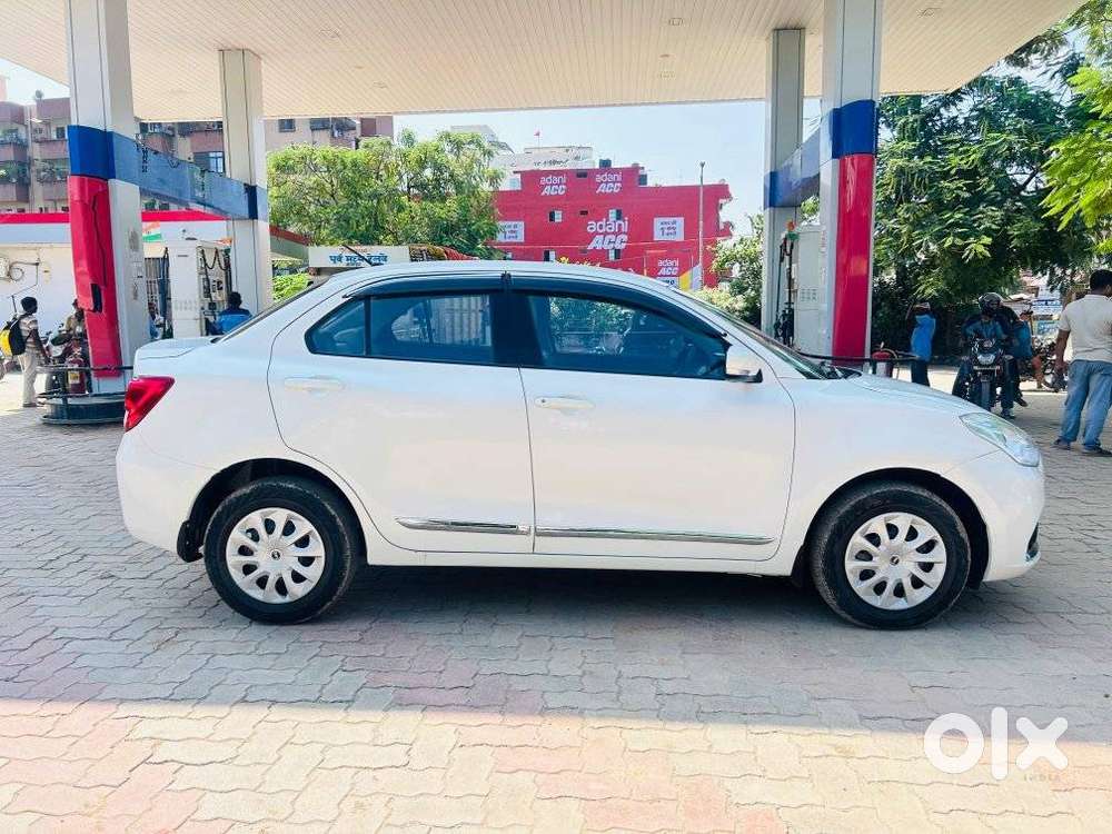 Maruti Suzuki Dzire 1.2 Vxi, 2022, Petrol