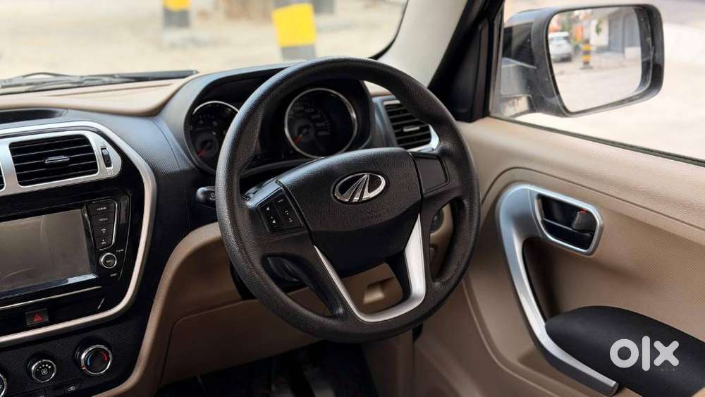 Mahindra Tuv 300 T10, 2018, Diesel