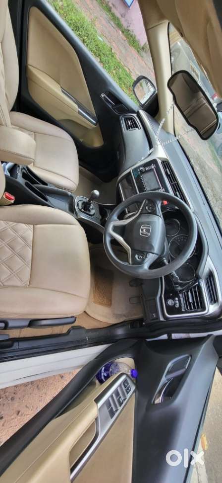 Honda City V Mt, 2014, Petrol