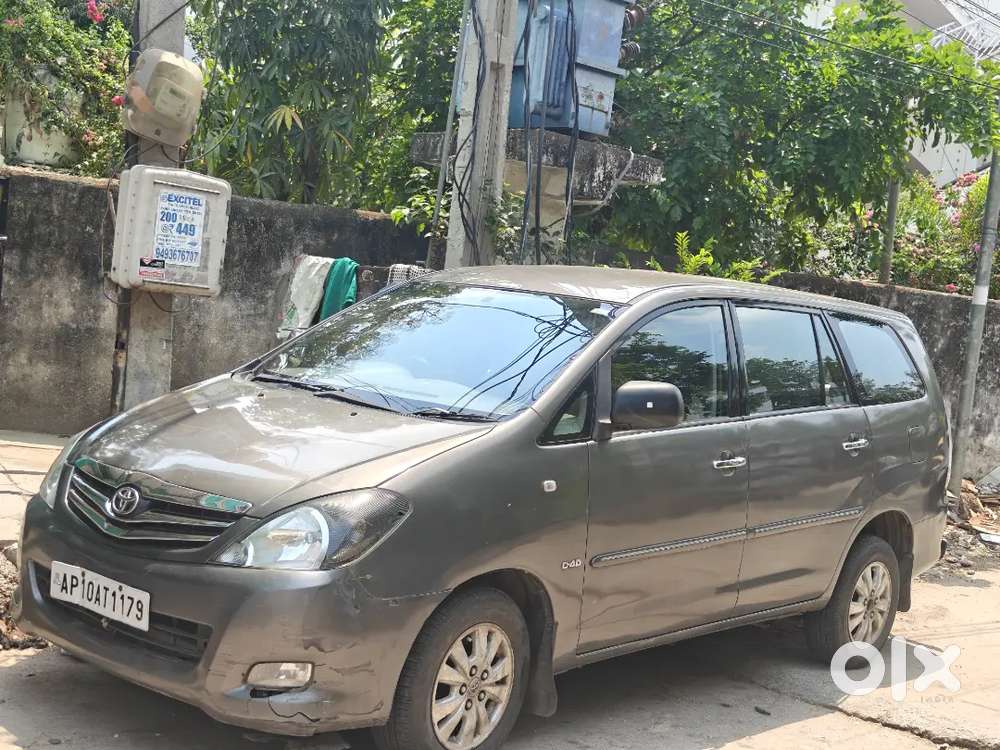 Toyota Innova 2009 Diesel 144246 Km Driven