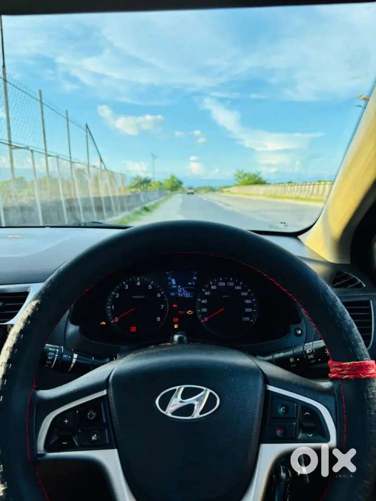 Hyundai Verna 2013 Petrol 75000 Km