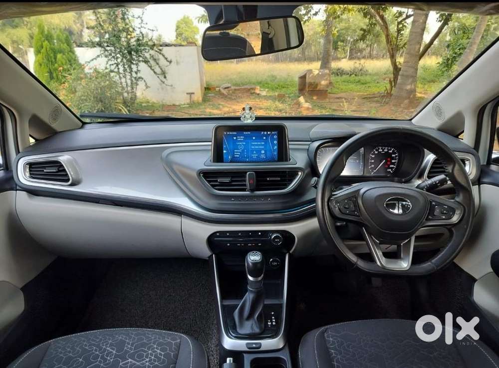 Tata Altroz Xz Plus (s), 2024, Petrol