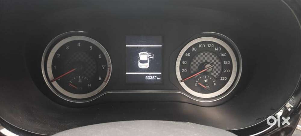 Hyundai Aura Sx Plus Automatic, 2023, Petrol