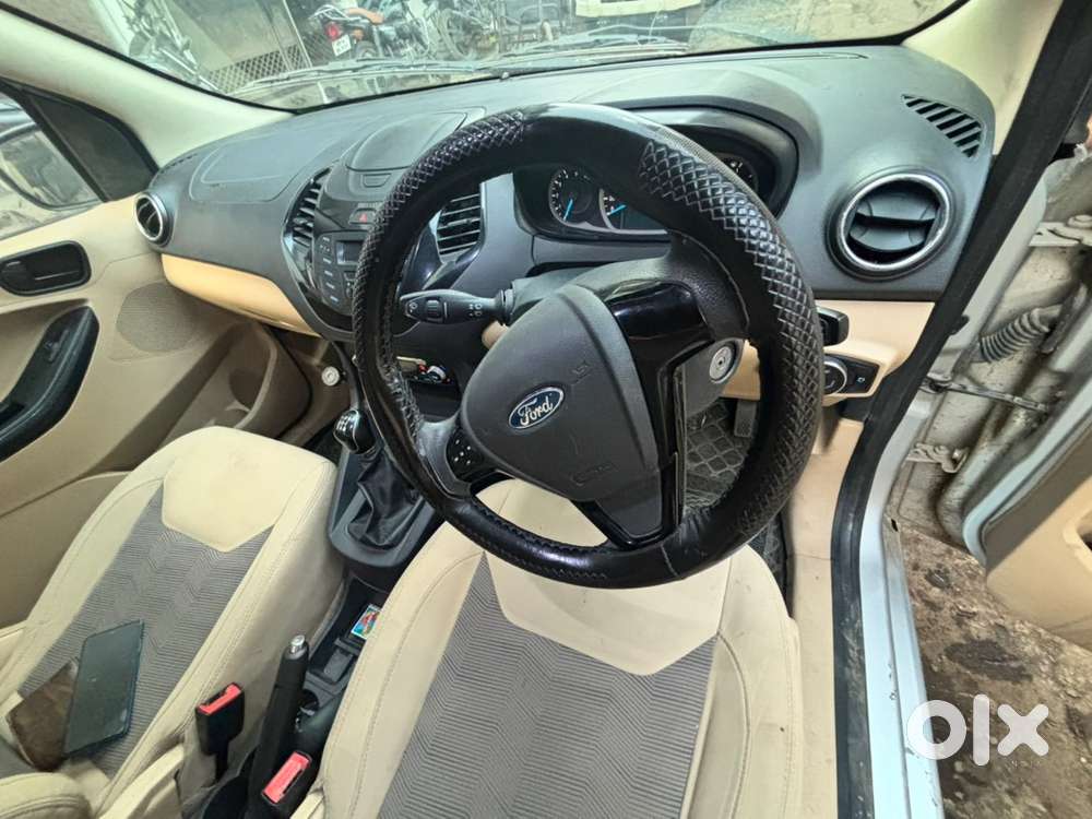 Ford Aspire Titanium Blu 2017 Dec27