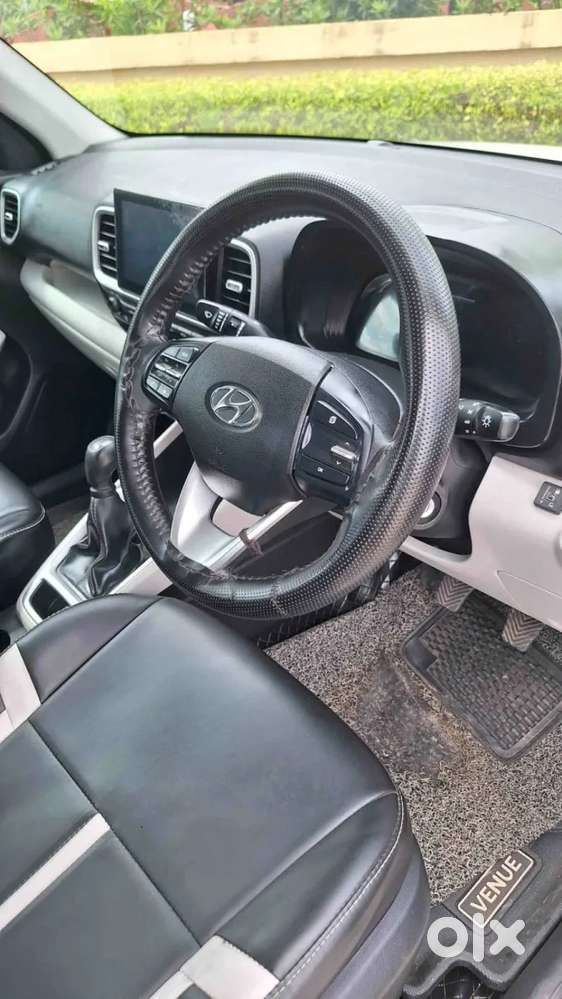 Hyundai Venue 1.2 S (o), 2023, Petrol